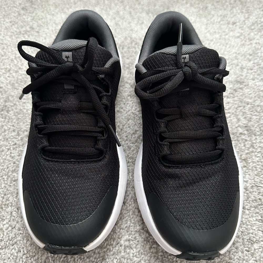 Youth Under Armour Golf Shoes (4.5Y)